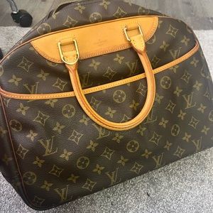 Louis Vuitton Deauville bag